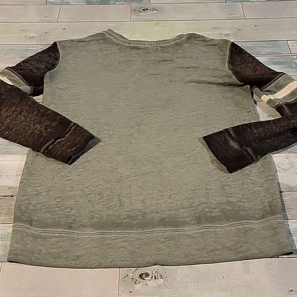 Maurices Long Sleeved Shirt/Top sz Medium - Picture 3 of 4